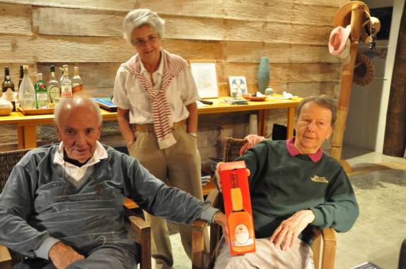 Pais e tia em Ilhabela, no litoral de São Paulo